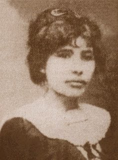 Voto Feminino - Fotografia do busto de Celina Guimarães, c.1910, RN.