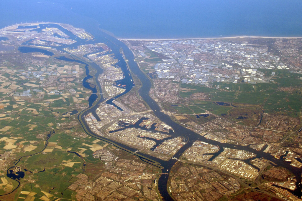 Gestão de Portos - Caso do Porto de Roterdã