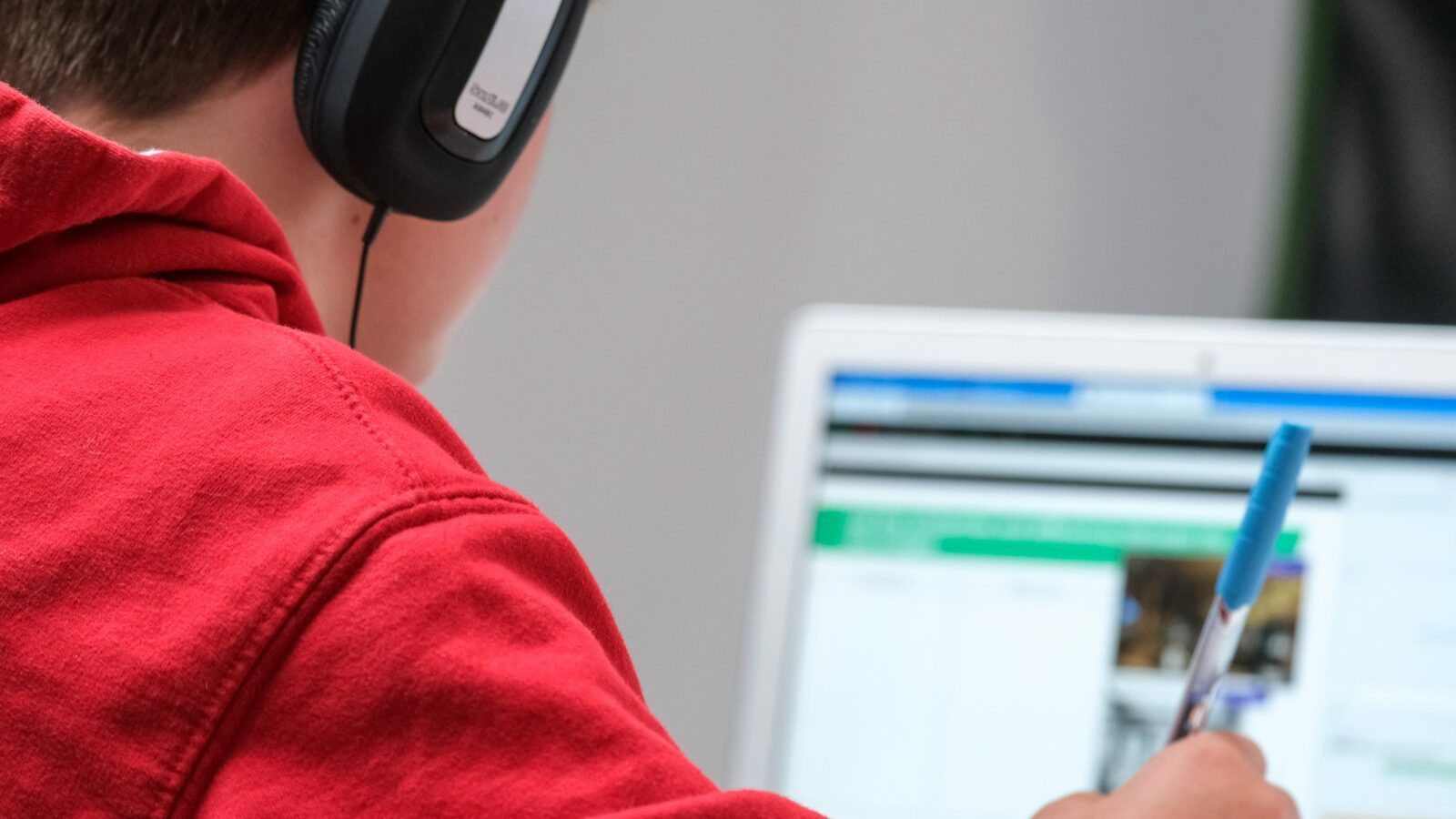 10 aplicativos e canais do youtube para estudar idiomas gratuitos
