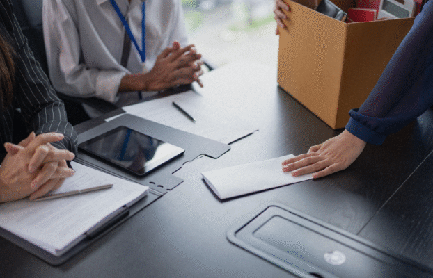 ESRI - Relações Internacionais e Comércio Exterior 5 12 cargos para internacionalistas – formação, salários e experiência