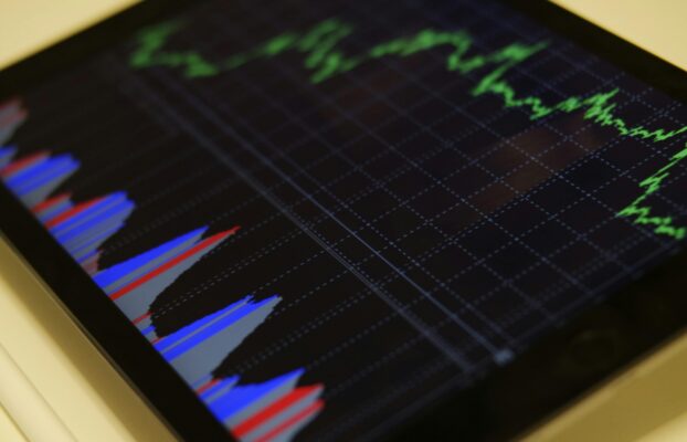 10 Livros de Economia que Todo Estudante Deveria Ler